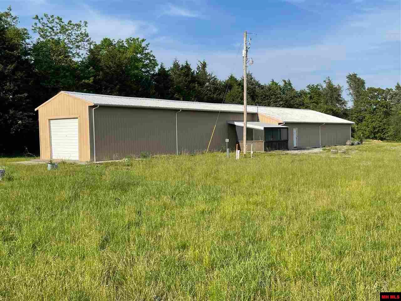 223 Marion County 7015, Flippin, AR 72634